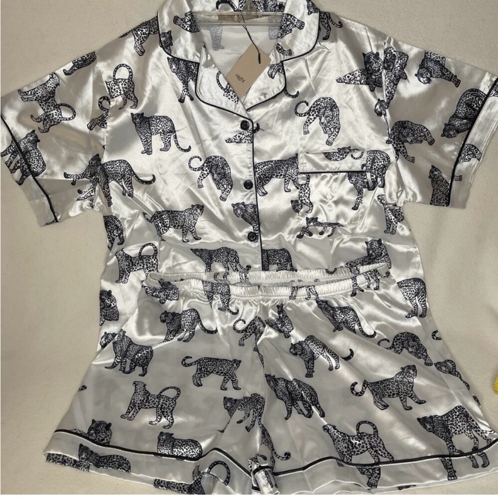 Size 12 Leopard print pajama set